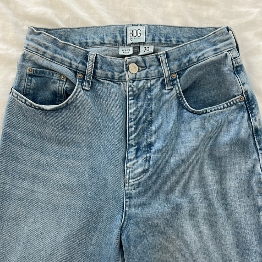 Urban Outfitters BDG Baggy High-Waisted Straight Leg Jean in Medium Wash